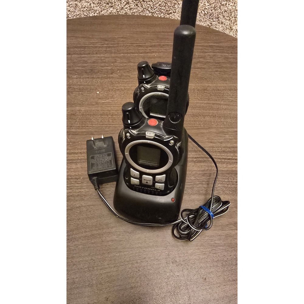 Motorola MR350R Talkabout 2-Way Radio Walkie Talkie - Pair With Dock